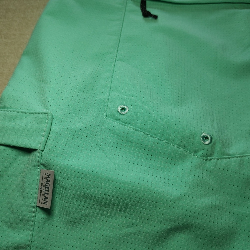 Magellan Outdoors Pro FISH Mens 2XL Mint Green Technical Fishing Shorts 8 Inseam